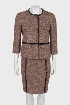 Tweed suit with skirt