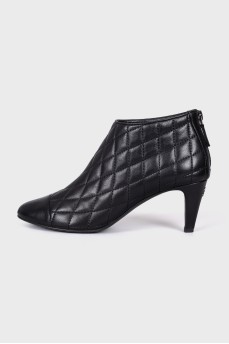 Quilted black boots