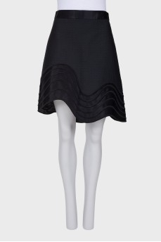 Black wavy skirt