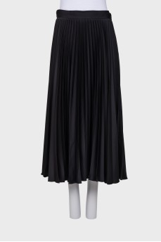 Pleated midi skirt with tag