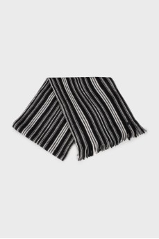 Men's striped scarf