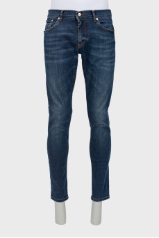 Men's blue jeans with silver hardware