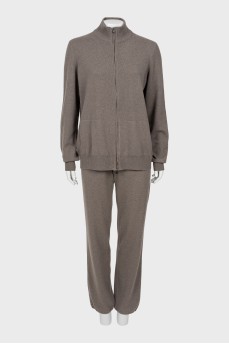 Cashmere suit with trousers