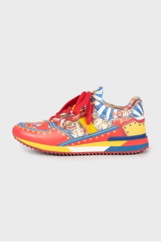 Leather sneakers in a bright print