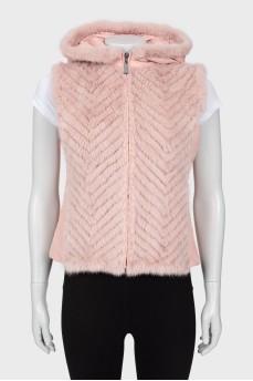Pink vest with fur