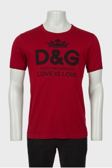 Men's red T-shirt with logo