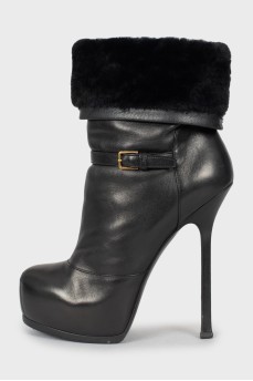 Leather ankle boots with fur stiletto heels