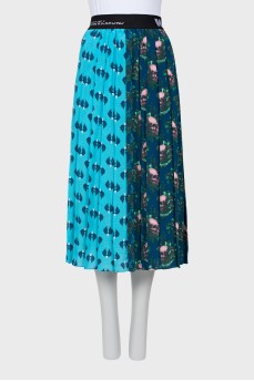 Silk skirt in a combined print