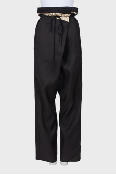 Straight trousers with accent waist