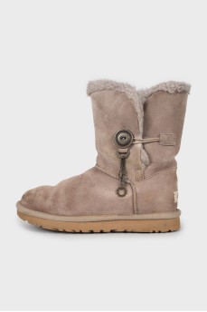 Insulated suede ugg boots