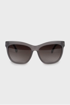 Matte frame sunglasses