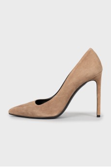 Pointed toe suede shoes