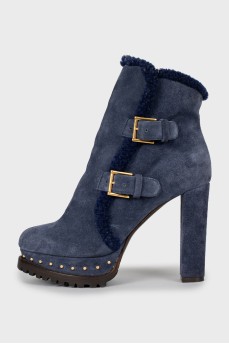 Insulated suede ankle boots
