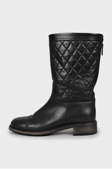 Leather boots with embroidered logo