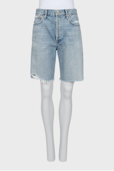 Raw hem denim shorts with tag