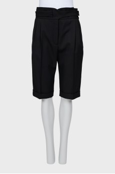 Wool bermuda shorts with belt