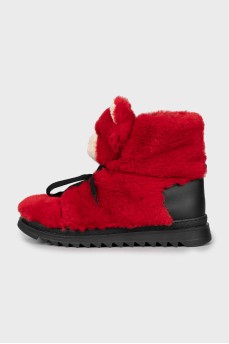 Insulated red boots