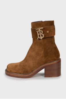 Suede boots with signature logo