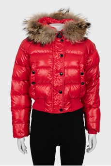 Cropped red down jacket with fur