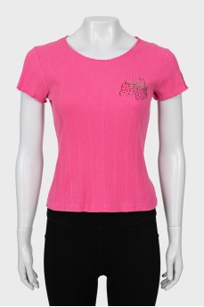 Ribbed T-shirt decorated with rhinestones