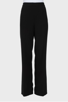 Straight black trousers with arrows