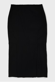 Midi skirt with slits at the bottom