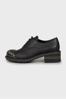 Oxfords with metal toe
