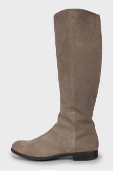 Suede boots with zipper