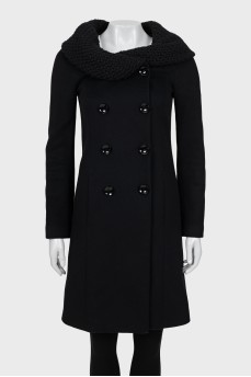 Black coat with knitted collar