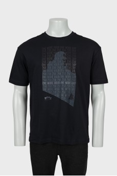 Men's black T-shirt with tag