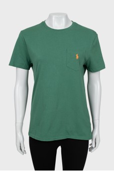 Green T-shirt with pocket