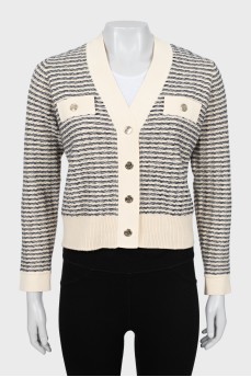 Knitted cardigan with buttons