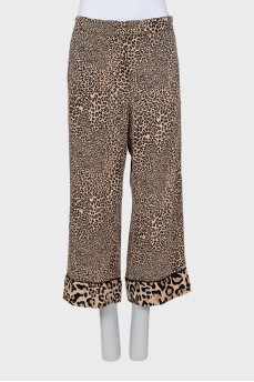 Animal print cropped trousers