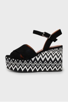 Patterned wedge sandals