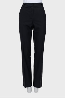 Wool trousers with arrows