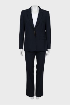 Wool suit with gold fittings