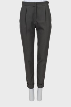 Tapered gray trousers with arrows