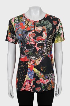 T-shirt in a loose fit in a bright print