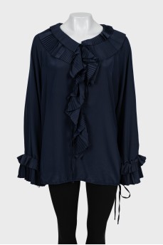 Loose fit blouse with ruffles