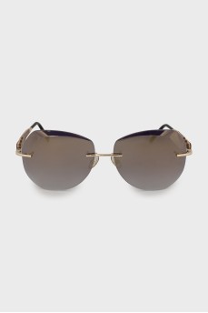 Sunglasses with wooden temples