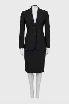 Wool suit with pencil skirt