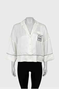 Cropped shirt with contrast seams