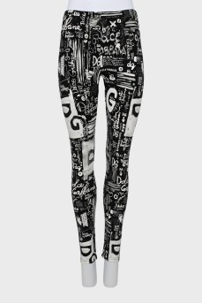 Printed sports leggings with tag