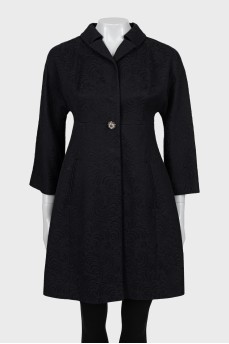 Fitted coat with ribbed print