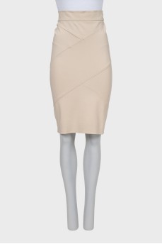 Beige skirt with raised seams