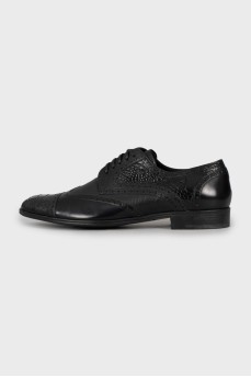 Men's brogues with embossed leather