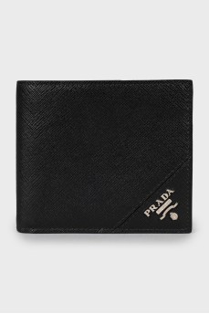 Leather wallet with silver logo