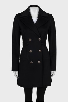 Cropped coat with a fitted fit
