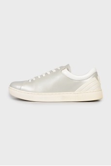 Leather sneakers with logo on the heel
