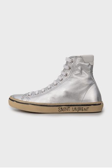 Silver leather sneakers with tag